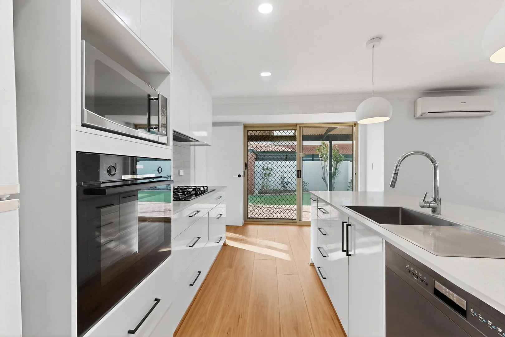 46a Bradshaw Crescent, Manning WA 6152