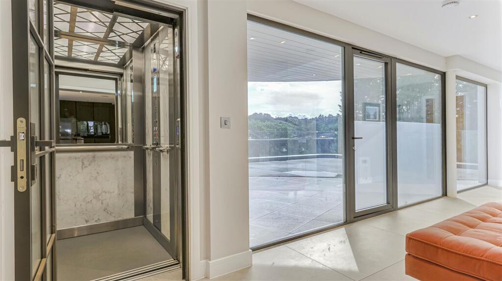 Additional image 19 of Penthouse, The Avenue Branksome Park