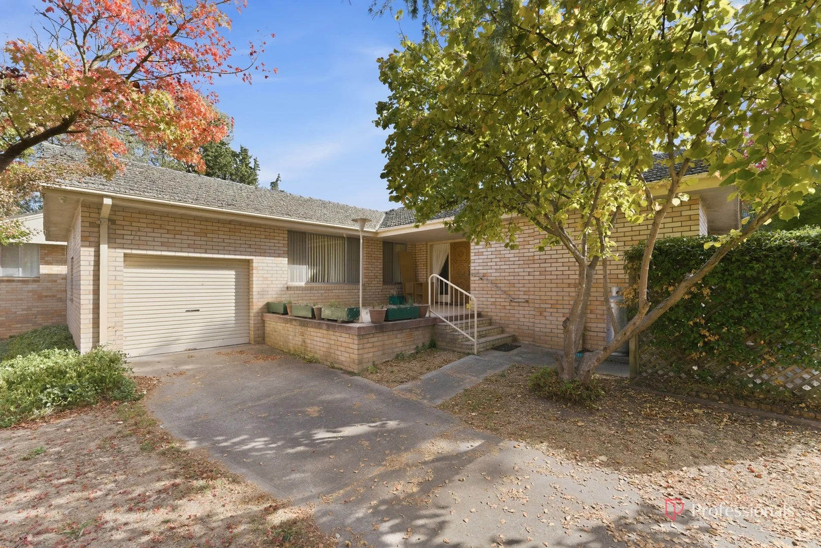 28 White Avenue, Armidale NSW 2350