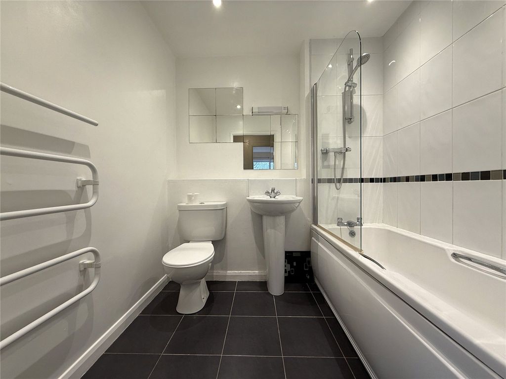 Additional image 10 of 2 bed flat for saleRadbrook Hall Court, Radbrook, Shrewsbury, Shropshire SY3
