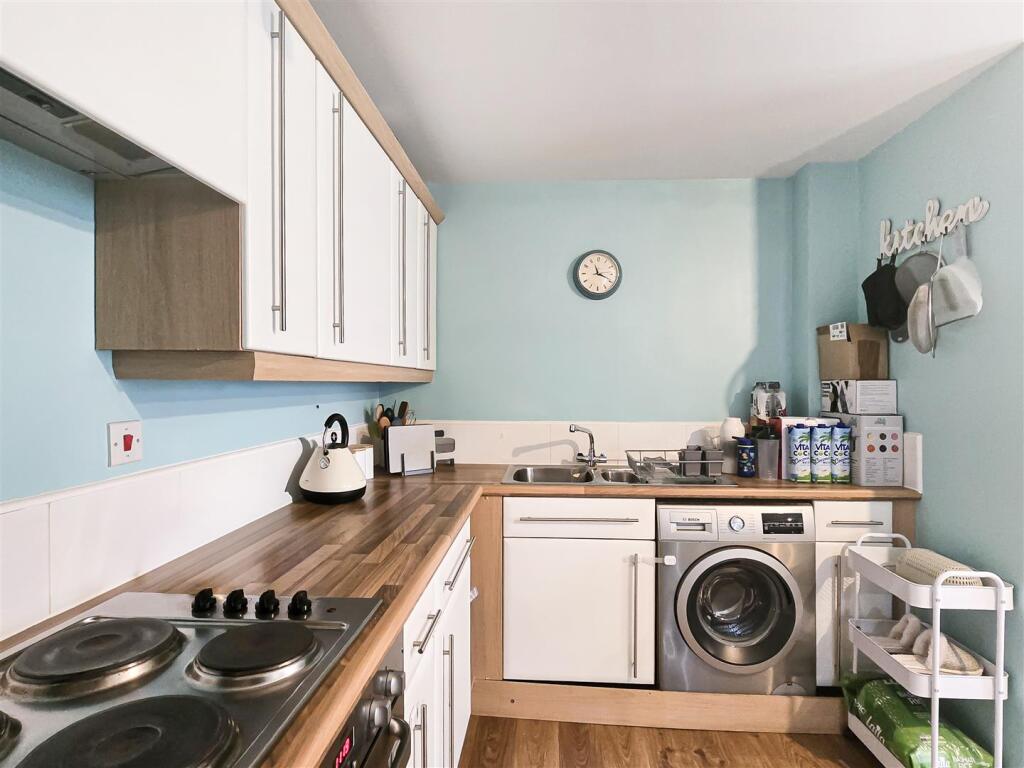 Additional image 7 of Chapman Road, Thornbury, Bradford