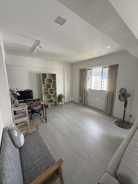 425 Fajar Road photo 3