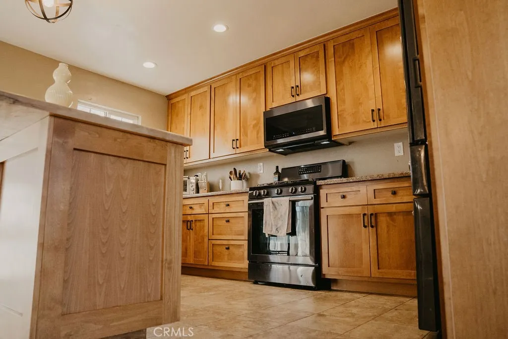 Additional image 8 of 1240 E Navajo St, Barstow, CA 92311