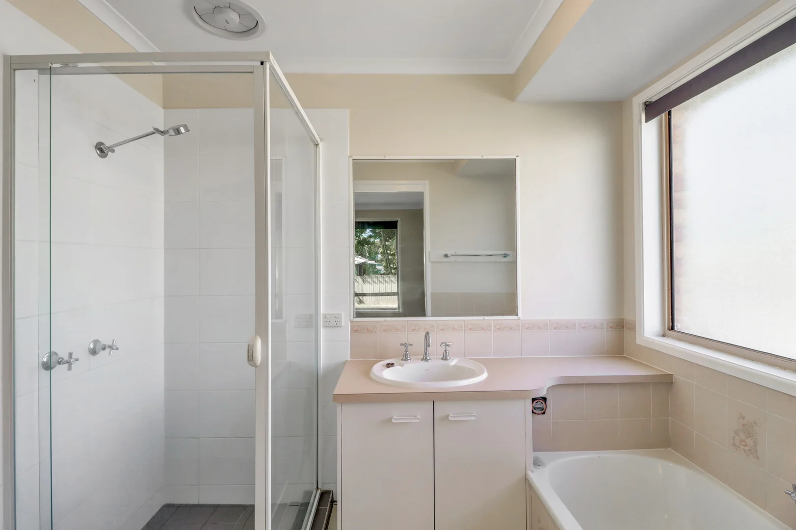 Additional image 10 of 25 Richardson Street, Pacific Paradise QLD 4564