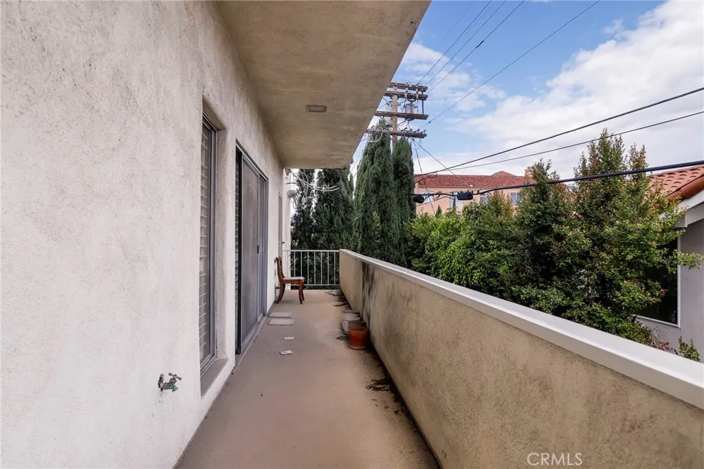 Additional image 20 of 822 S Windsor Boulevard Unit 203, Los Angeles, CA 90005