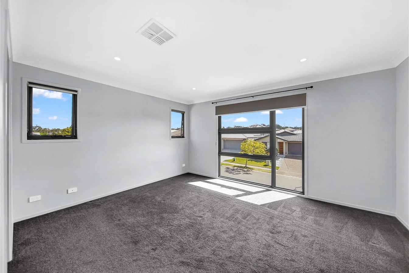 Additional image 4 of 12 John Storey CRT, Park Ridge QLD 4125