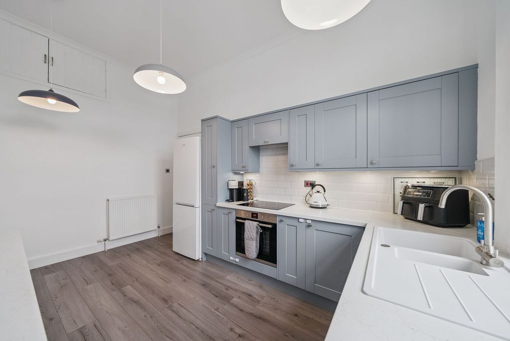 Additional image 9 of 2 bed flat for sale2/1, 12 William Street, Helensburgh G84