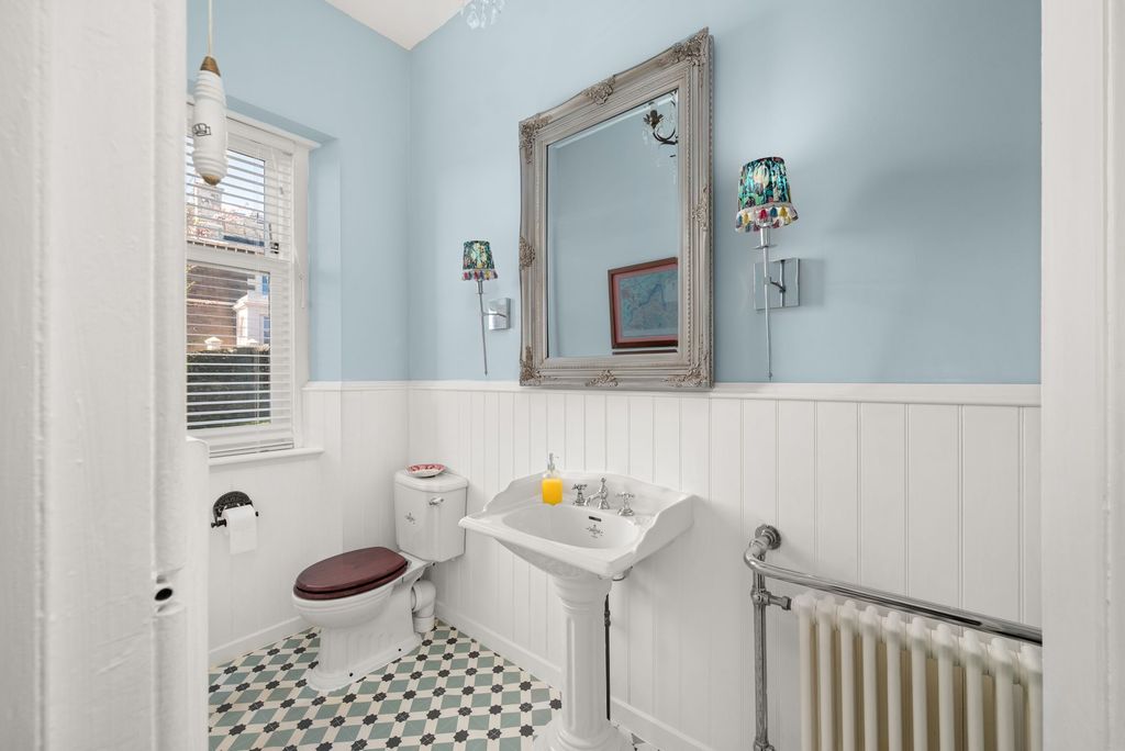 Additional image 14 of 7 bed semi-detached house for sale15 West Park Road, West End, Dundee DD2