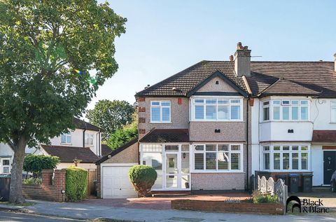 Oak Avenue, Shirley CR0