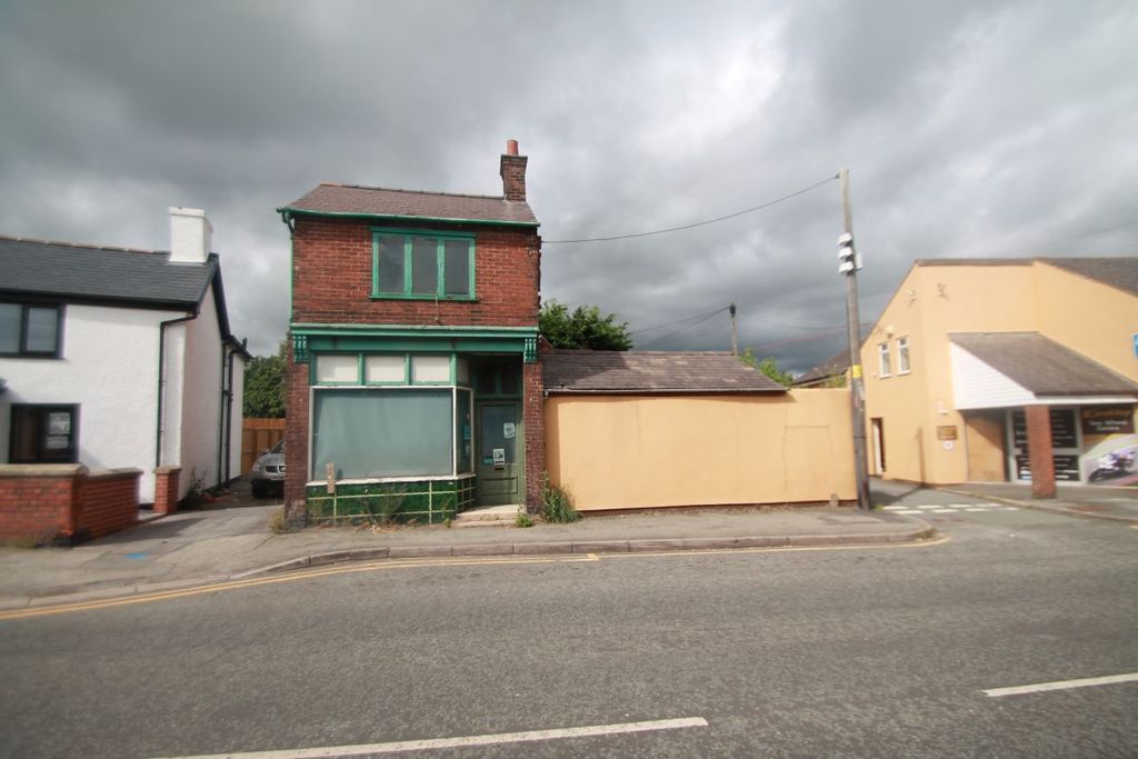 Additional image 4 of 4 bed flat for sale1 Chester Road, Buckley, Flintshire CH7