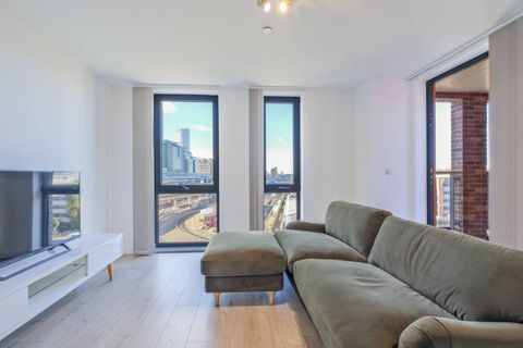 Williamsburg Plaza E14, Canary Wharf, London