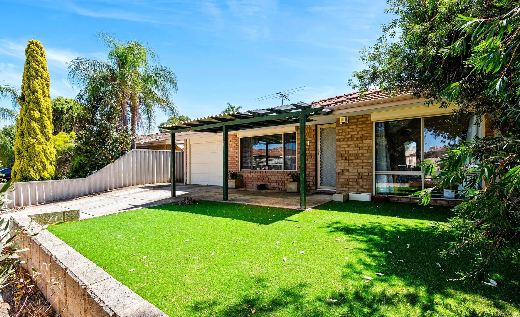 18 Navel Cl, Seville Grove WA 6112