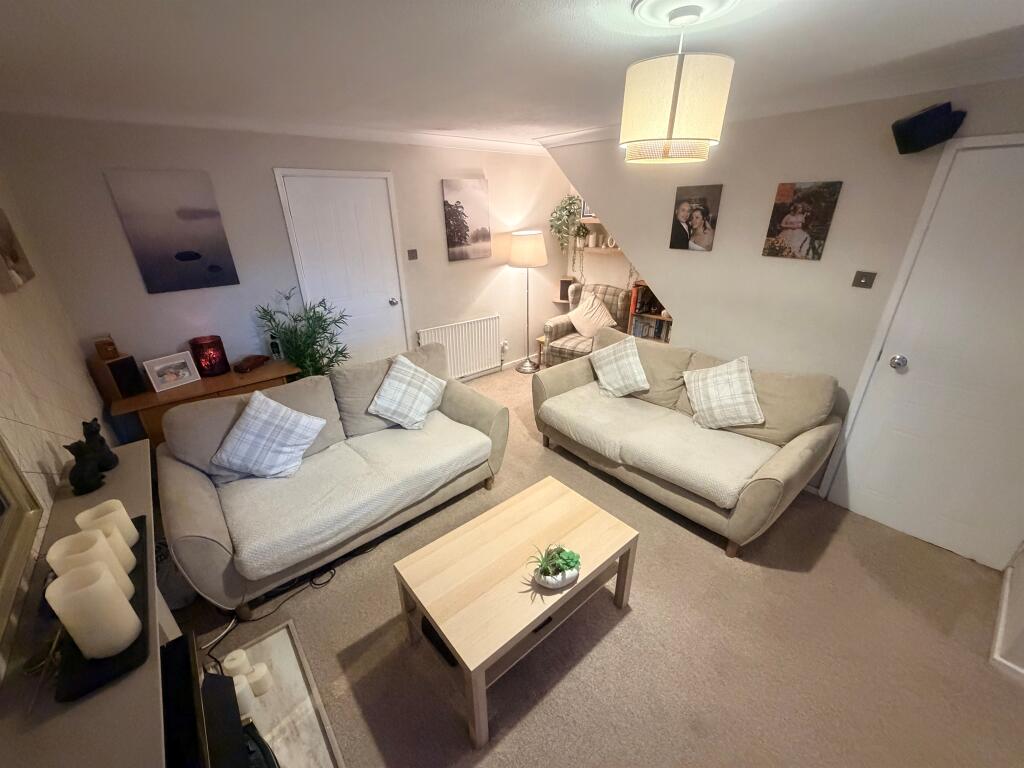 Ullswater Drive, Bradford photo 2