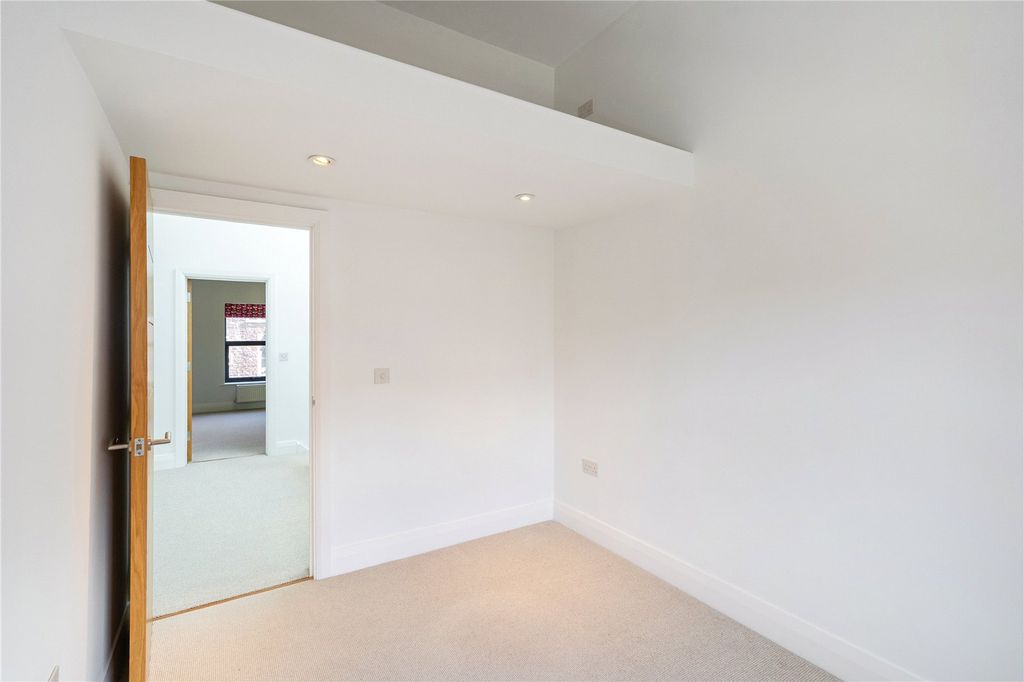 Additional image 12 of 4 bed semi-detached house for salePembroke Vale, Clifton, Bristol BS8