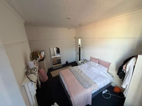 Heald Grove, Manchester M14