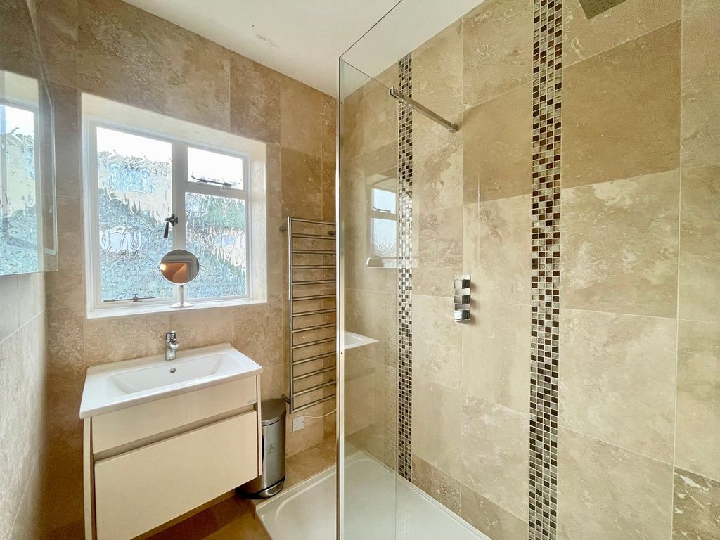 Additional image 6 of 2 bed flat for saleGervis Road, East Cliff, Bournemouth BH1