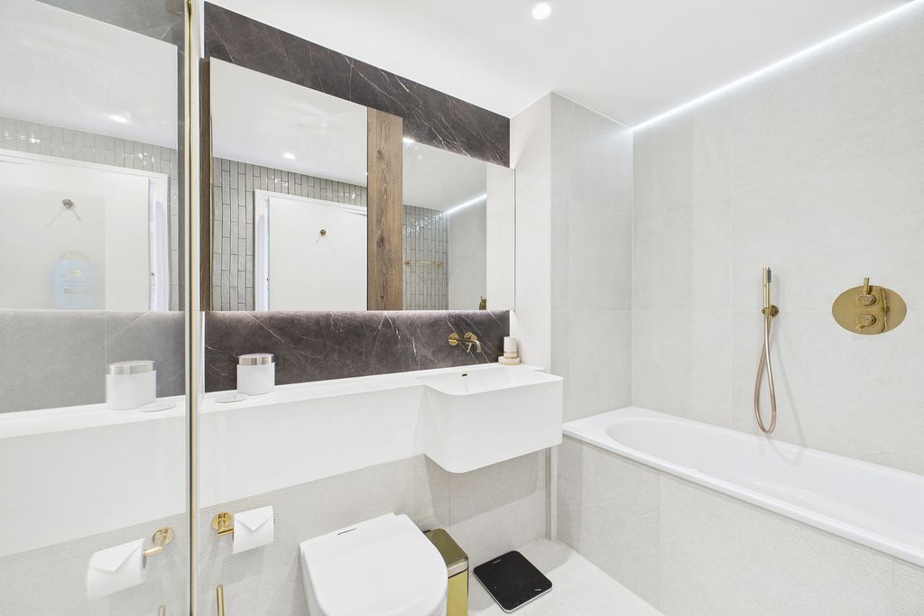 Additional image 12 of 4 bed flat for saleMichael Road, London SW6