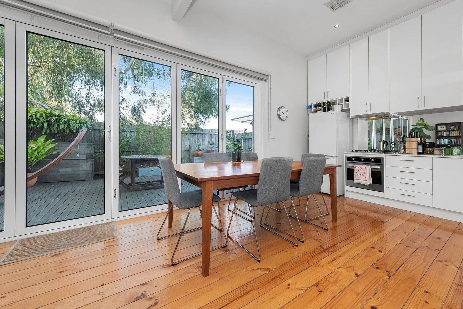 1/17 James Street, Seddon VIC 3011