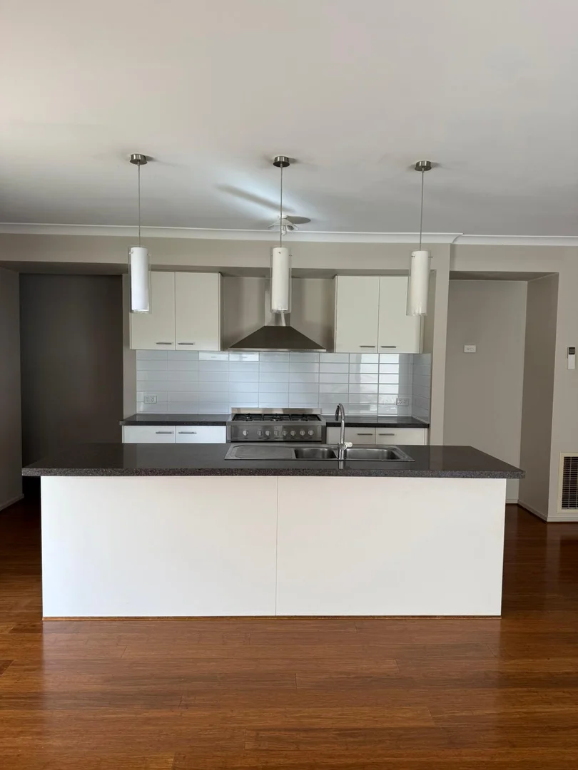 Additional image 10 of 5 CARABEEN PLACE, Aintree VIC 3336