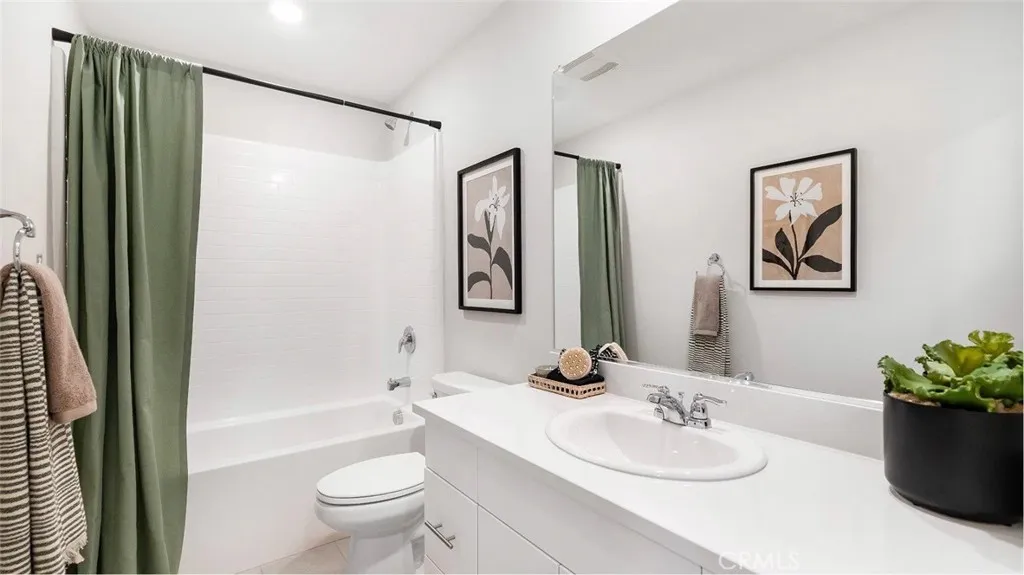 Additional image 8 of 1277 Galaxy Way, Rialto, CA 92376