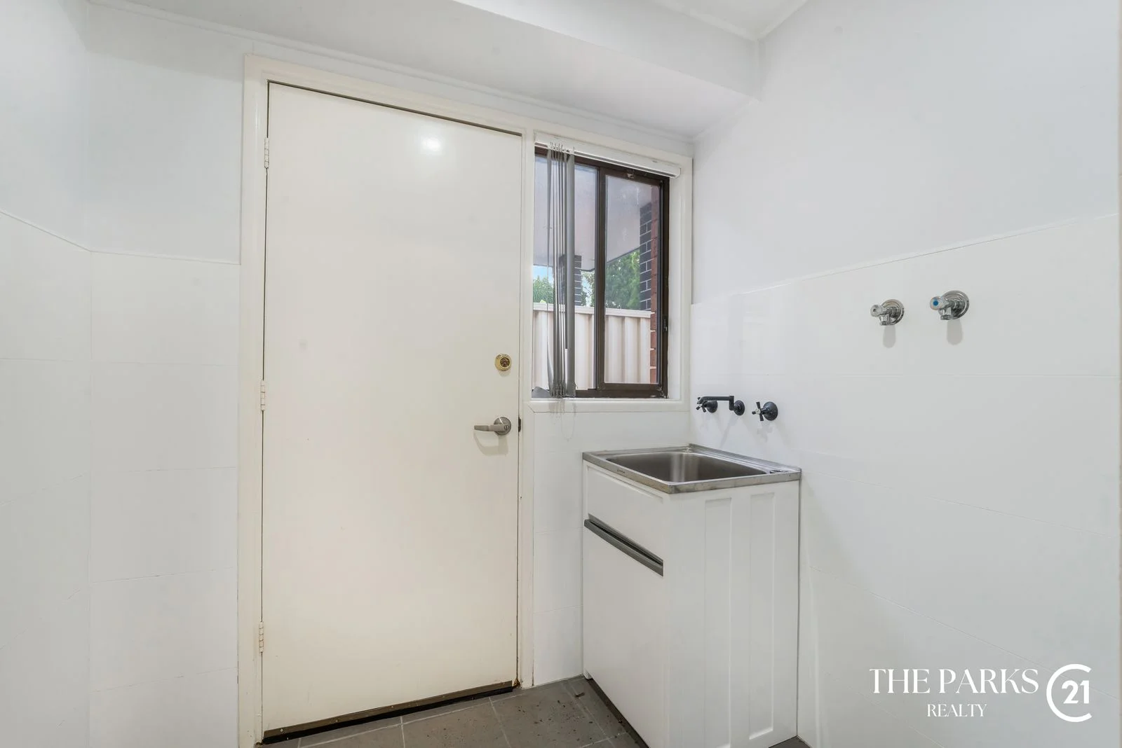 Additional image 14 of 2 Glenfern Crescent, Bossley Park NSW 2176