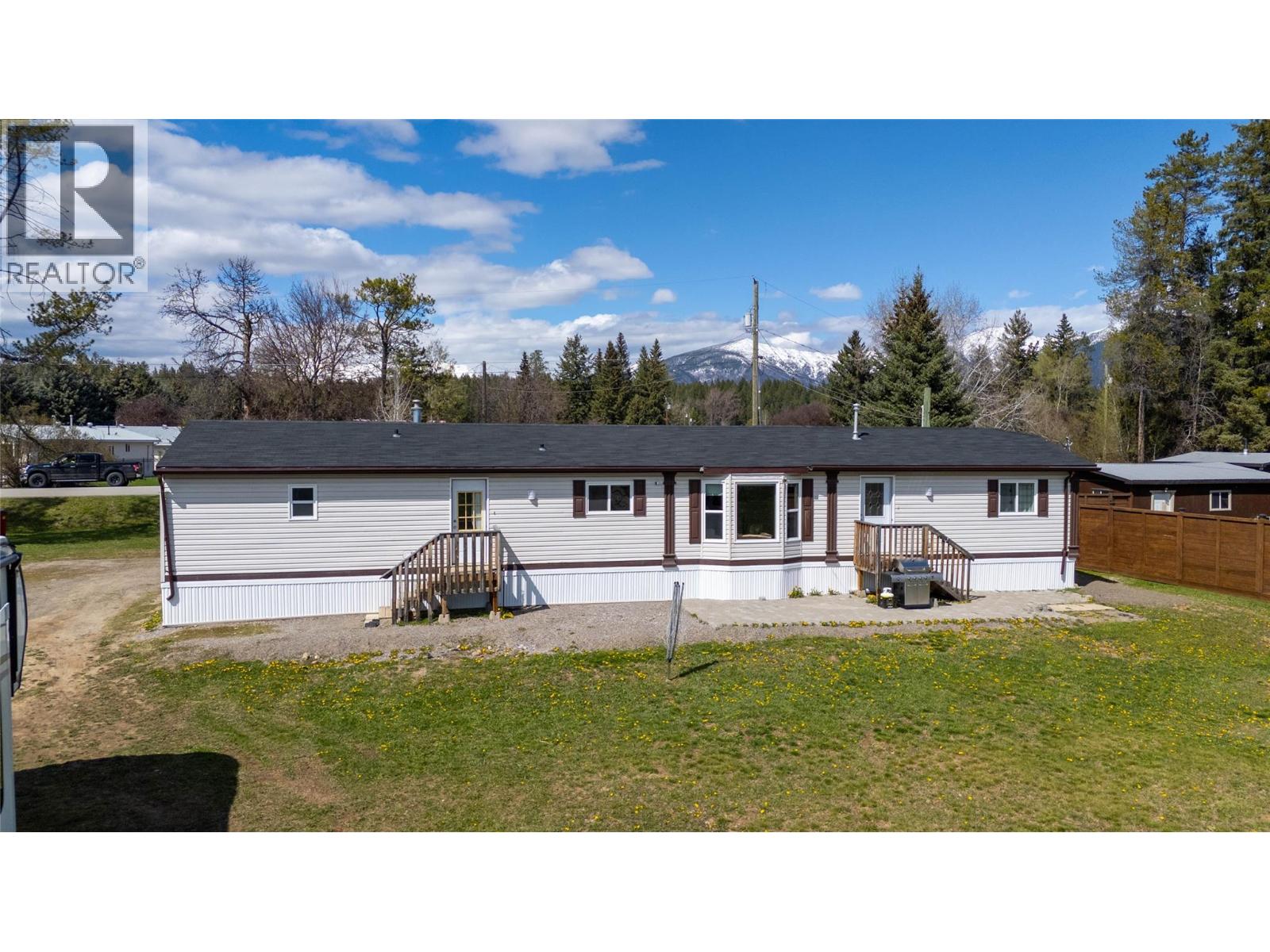 7330 Jaffray Village Loop Road