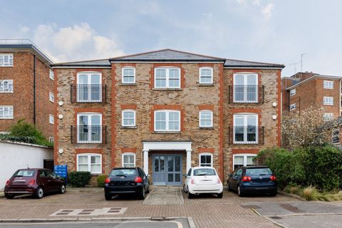 Augusta House, 48 Pentlow Street SW15