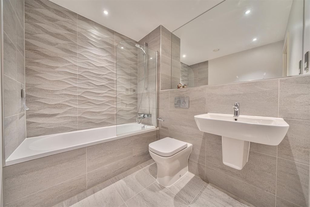 Additional image 15 of 3 bed flat for saleHope Quay, Wapping Wharf BS1