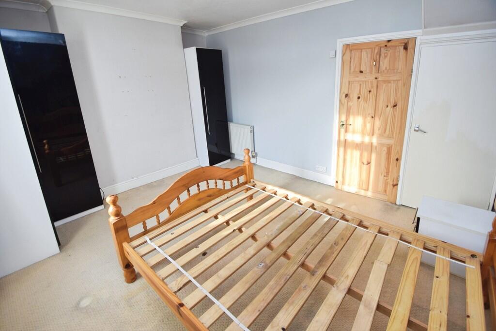 Additional image 6 of Cliffe Terrace, Hainworth