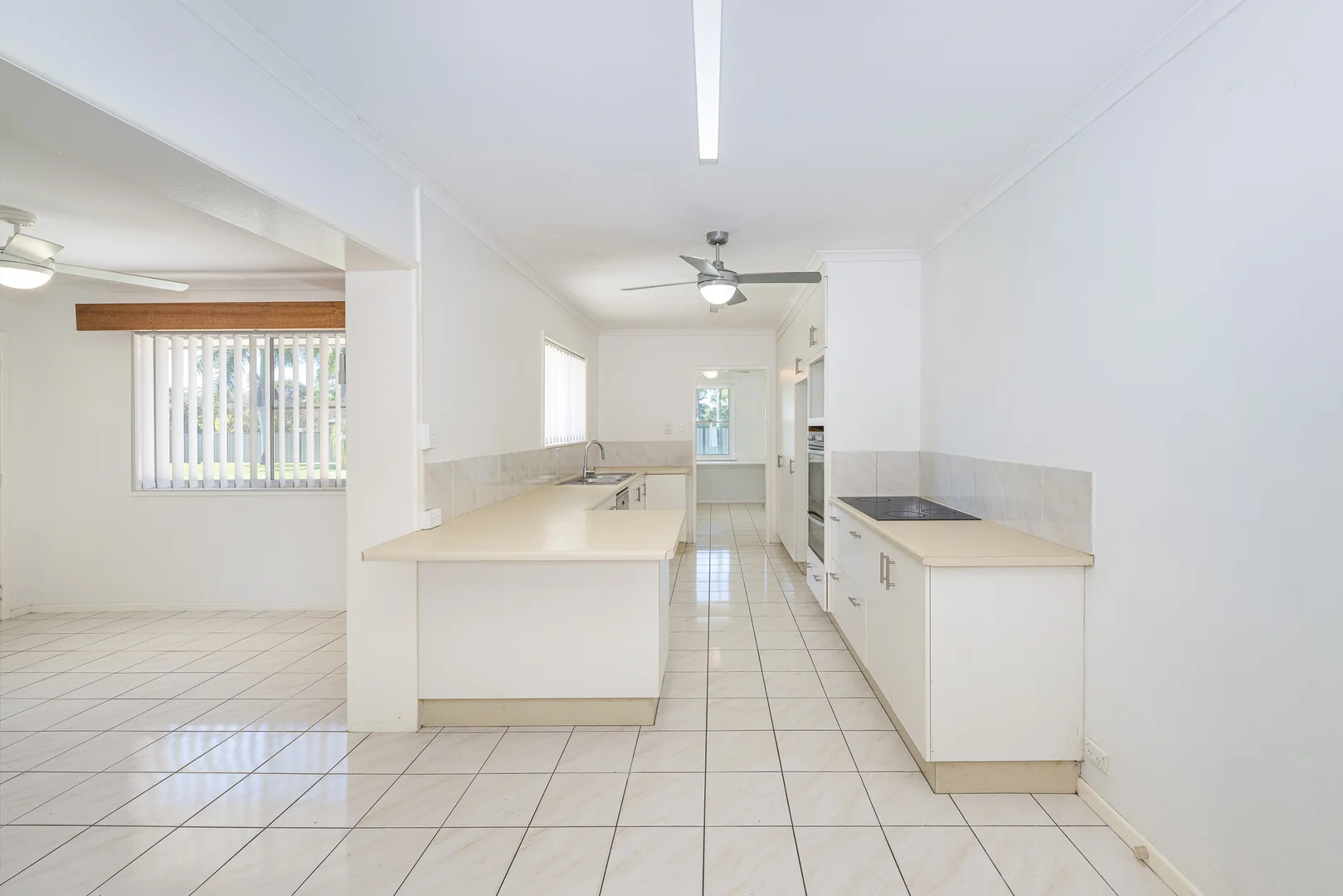 20 Lemon Grove, Caboolture QLD 4510 photo 2