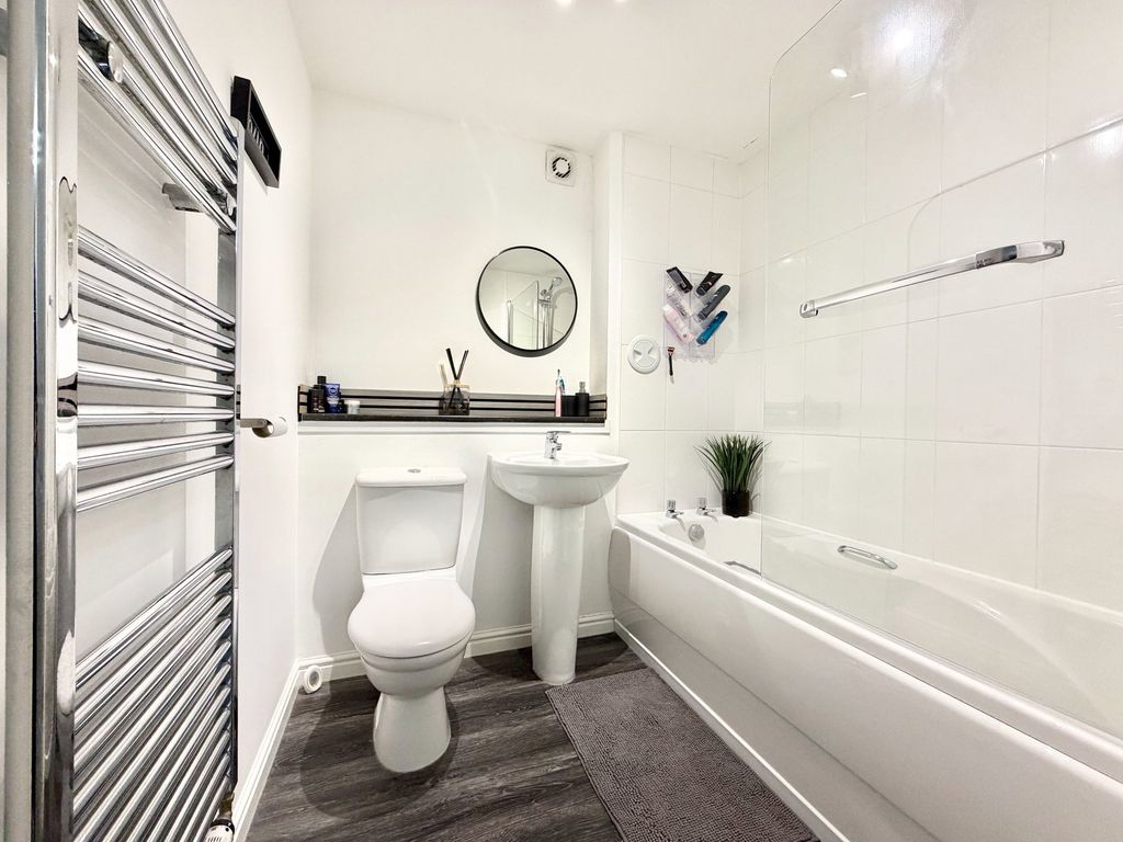 Additional image 17 of 2 bed flat for saleCrookston Court, Larbert FK5