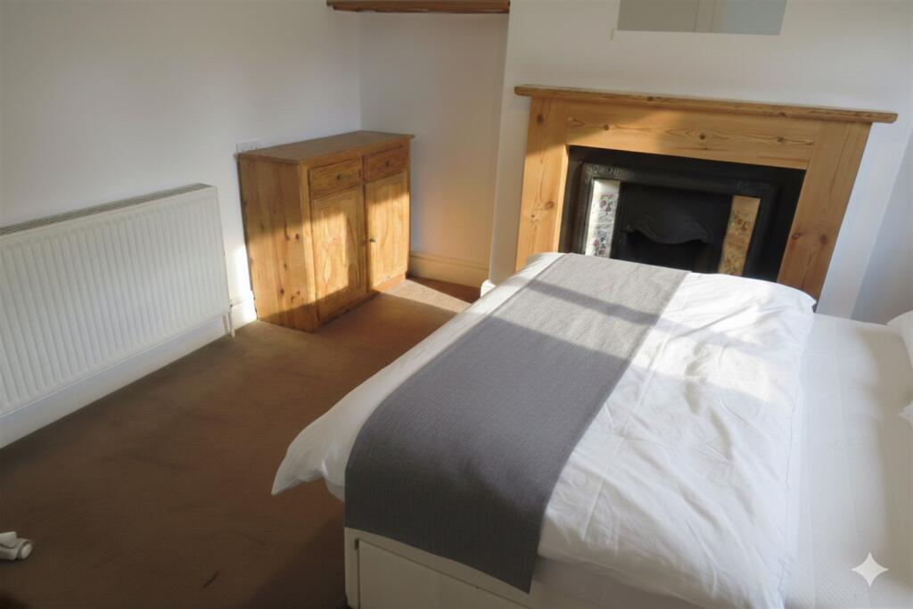 Priestley Road, BH10 photo 5