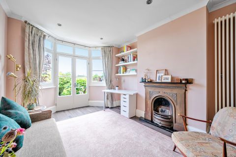 Victoria Road, London N22