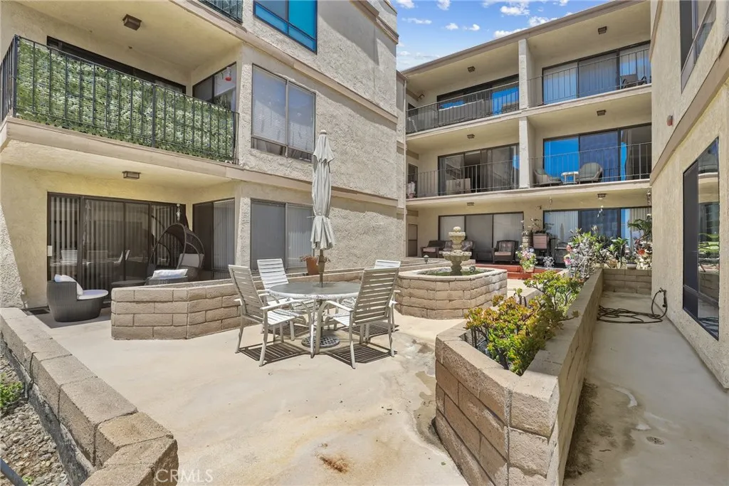 Additional image 76 of 2662 E 20th Street Unit 307, Signal Hill, CA 90755