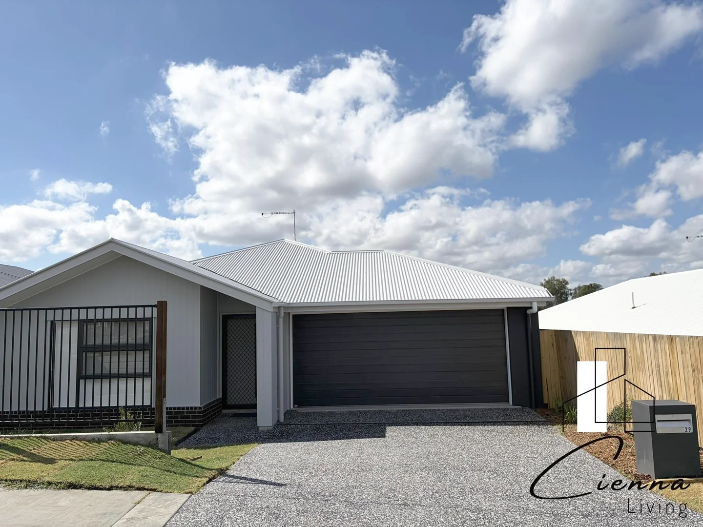 29 Kashmir cct, Greenbank QLD 4124