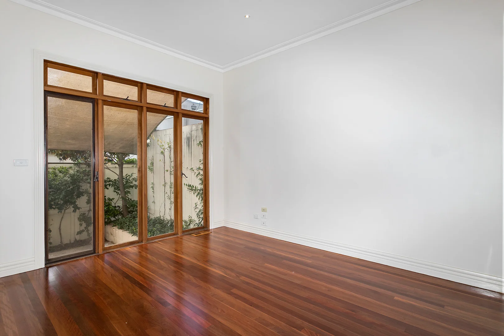 Additional image 3 of 2/5 Creswick Street, Glen Iris VIC 3146