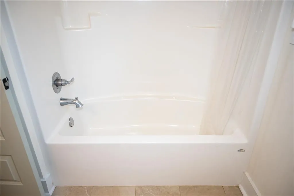 Additional image 14 of 688 Village Drive, Opelika, AL 36801