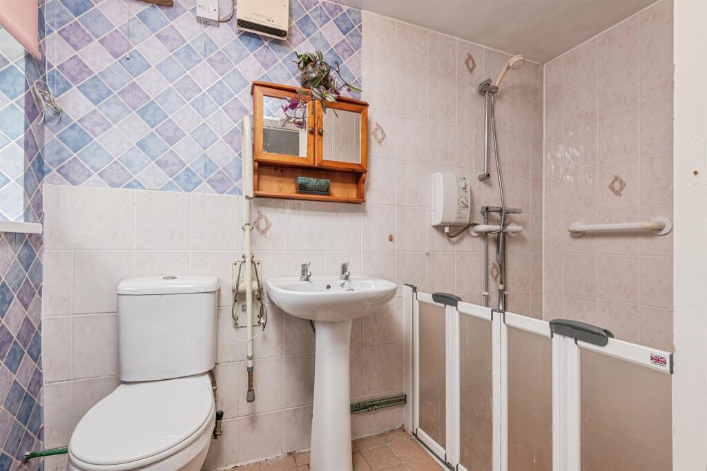 Additional image 8 of Moffat Close, BRADFORD