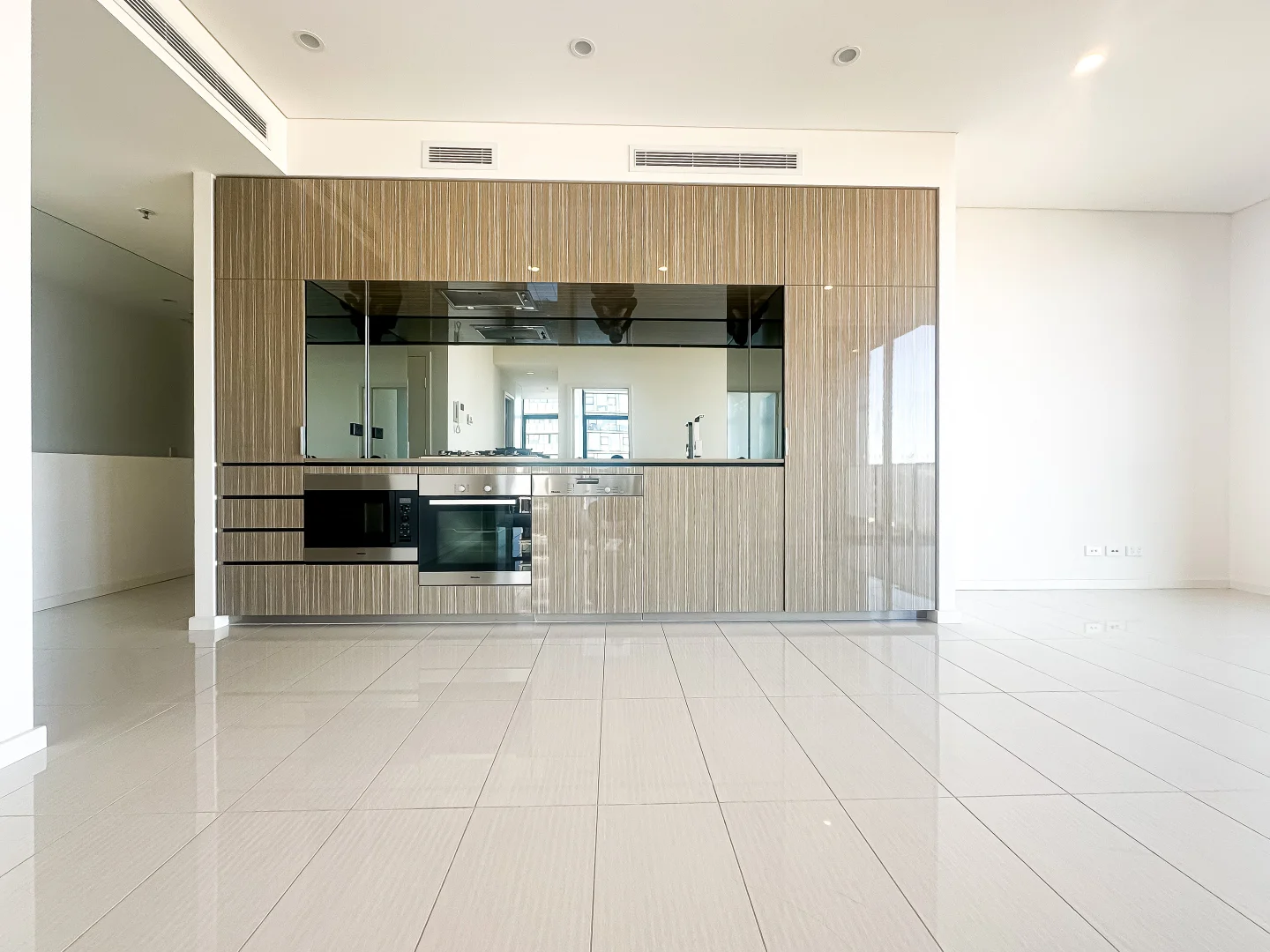 Additional image 4 of 1009/1 Hutchinson Walk, Zetland NSW 2017