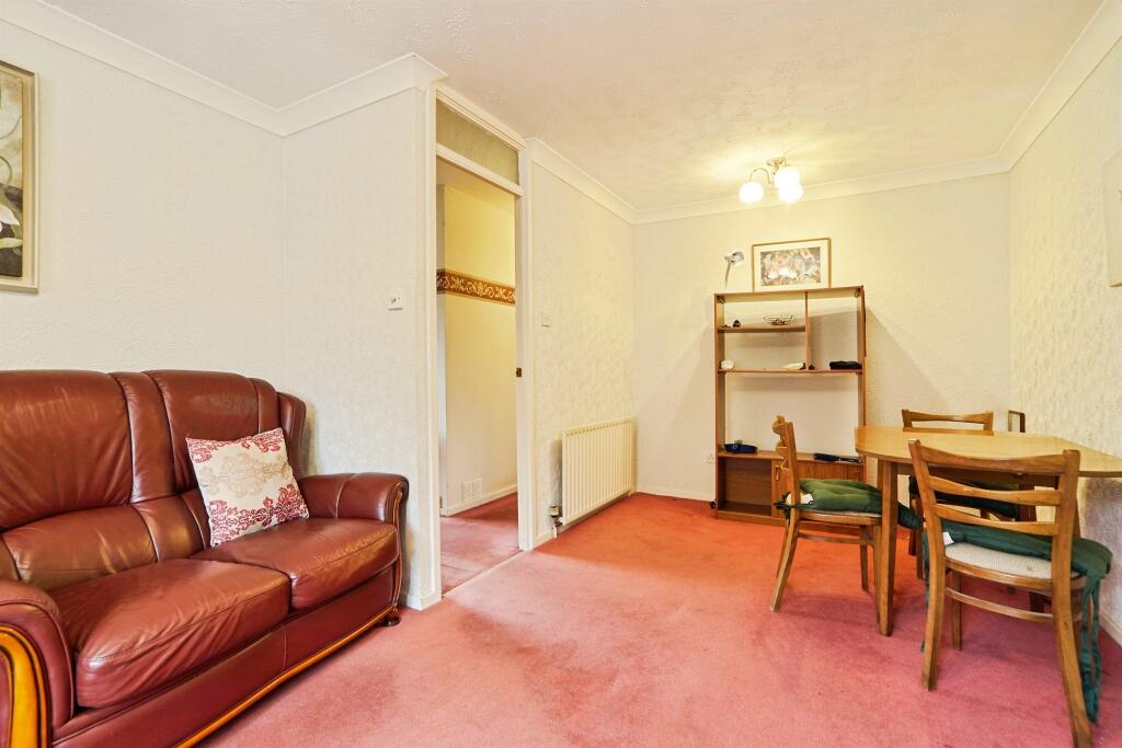 St. Johns Way, Keighley photo 4