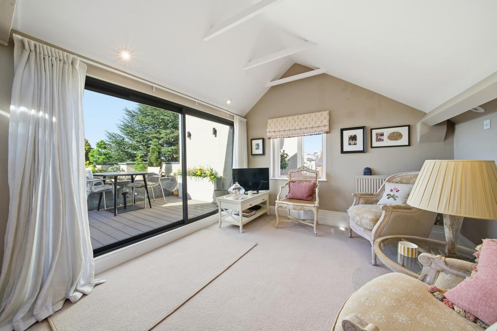 Additional image 21 of 3 bed flat for salePark Terrace, Nottingham NG1