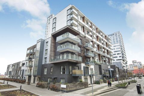 Barge Walk, Greenwich Peninsula SE10