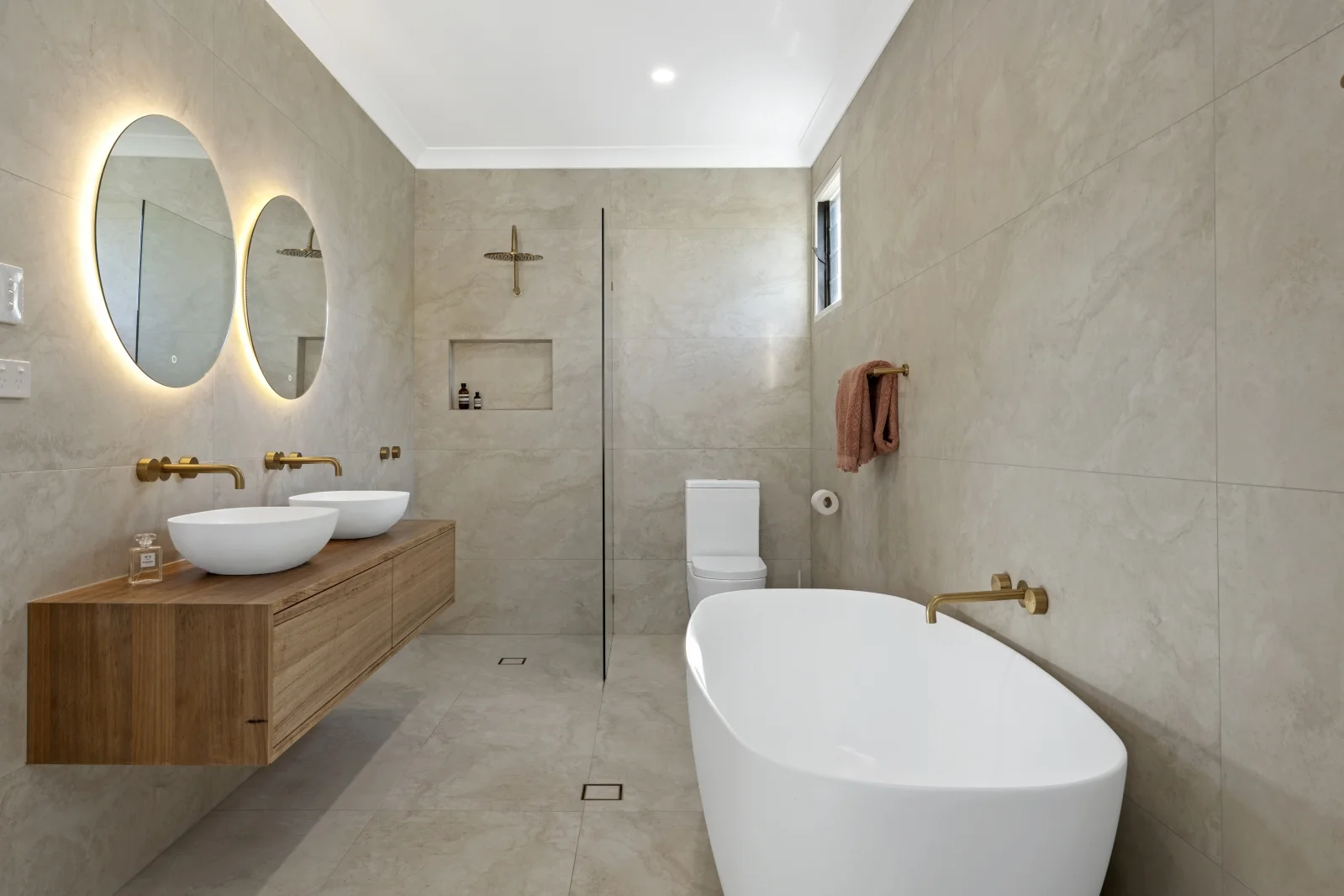 Additional image 15 of 39 Beverley Crescent, Broadbeach Waters QLD 4218