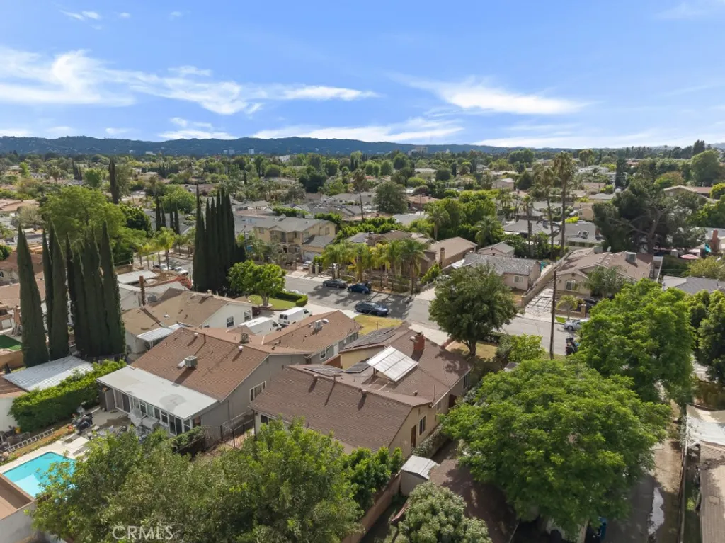 6726 Nagle Avenue, Valley Glen, CA 91401