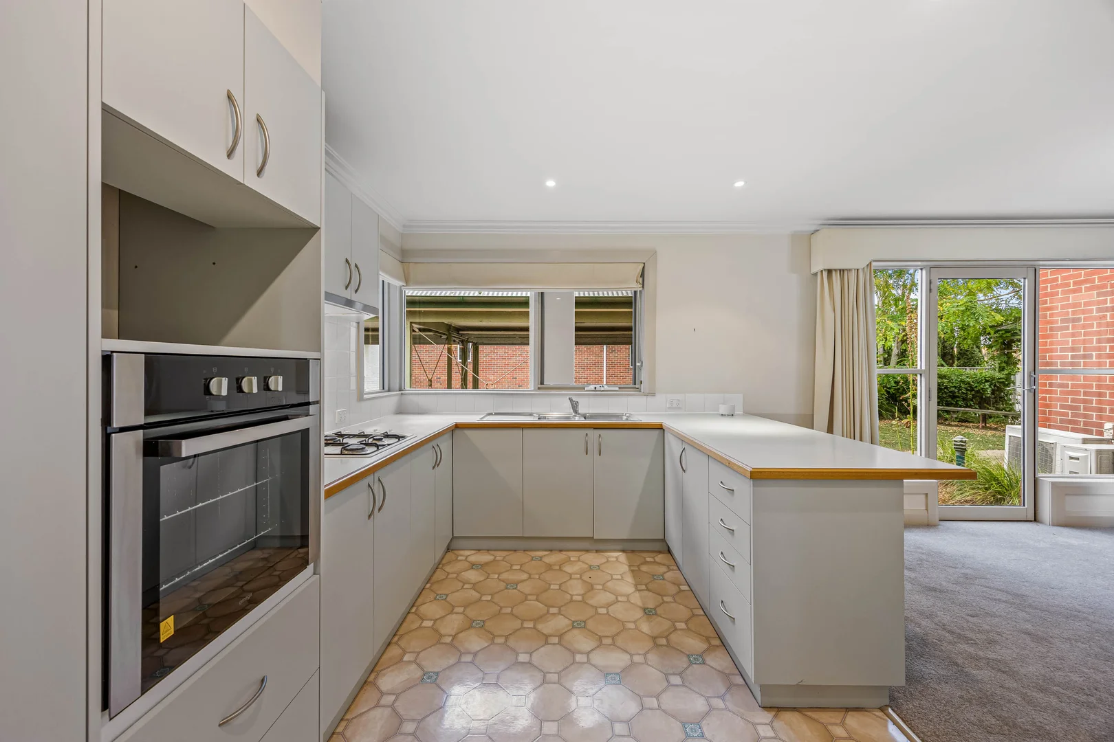 Additional image 4 of 2/102 Drummond Street North, Ballarat Central VIC 3350