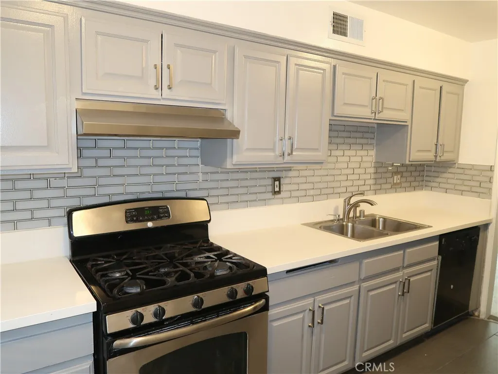 Additional image 4 of 8105 Canby Unit 4, Reseda, CA 91335
