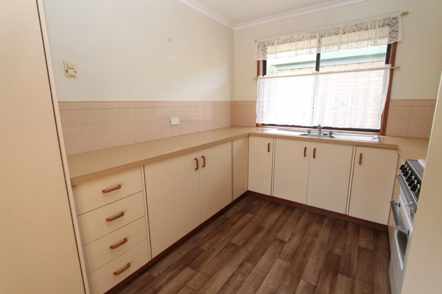 2/9 Tower Square, Warrnambool VIC 3280 photo 2