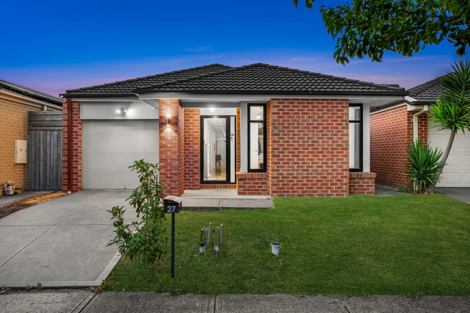 27 Celsius Drive, Cranbourne North VIC 3977