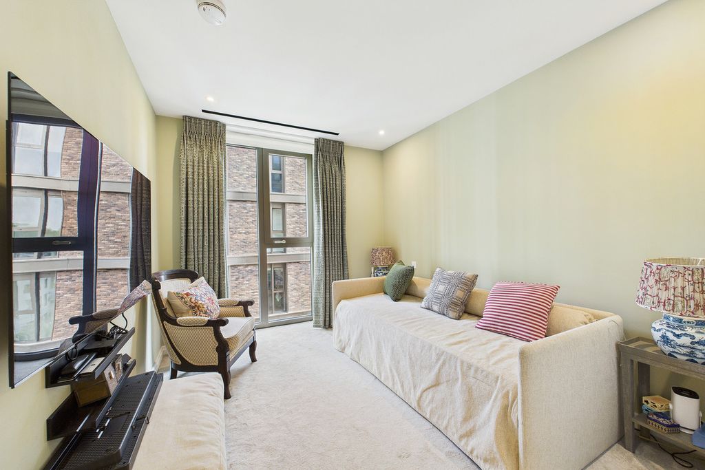Additional image 13 of 4 bed flat for saleMichael Road, London SW6