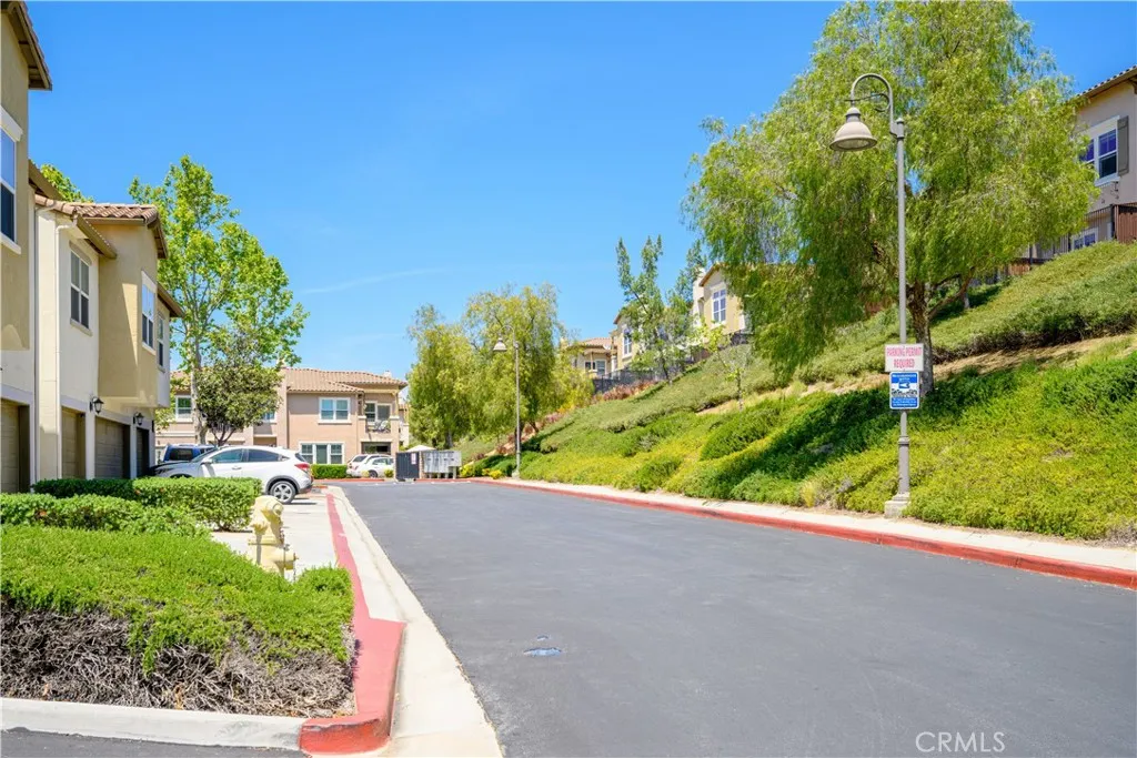 15659 Vista Way Unit 100, Lake Elsinore, CA 92532